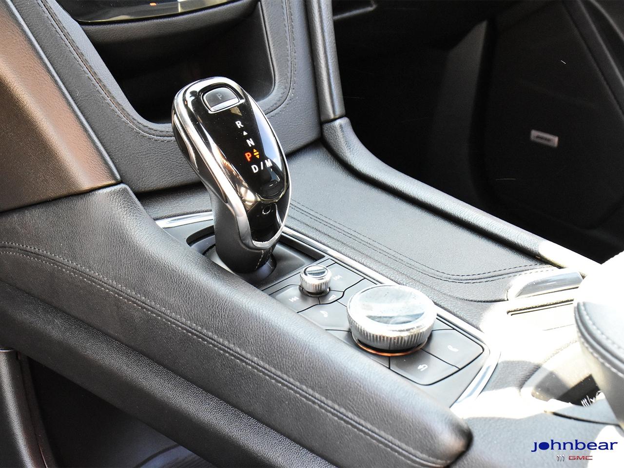 2020 Cadillac XT6 Premium Luxury Photo