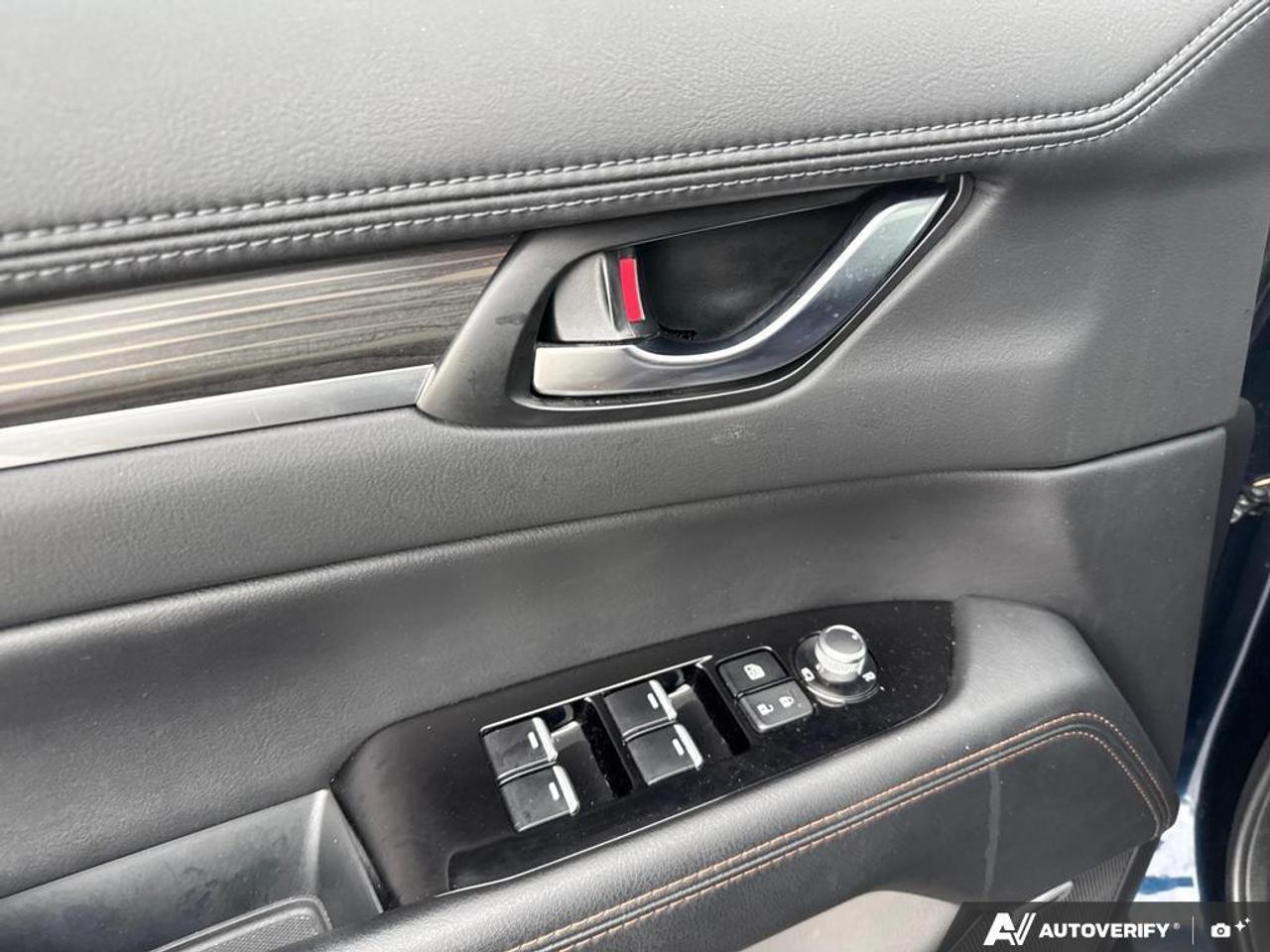 2023 Mazda CX-5 GT AWD   LEATHER   SUNROOF   HTD WHEEL Photo