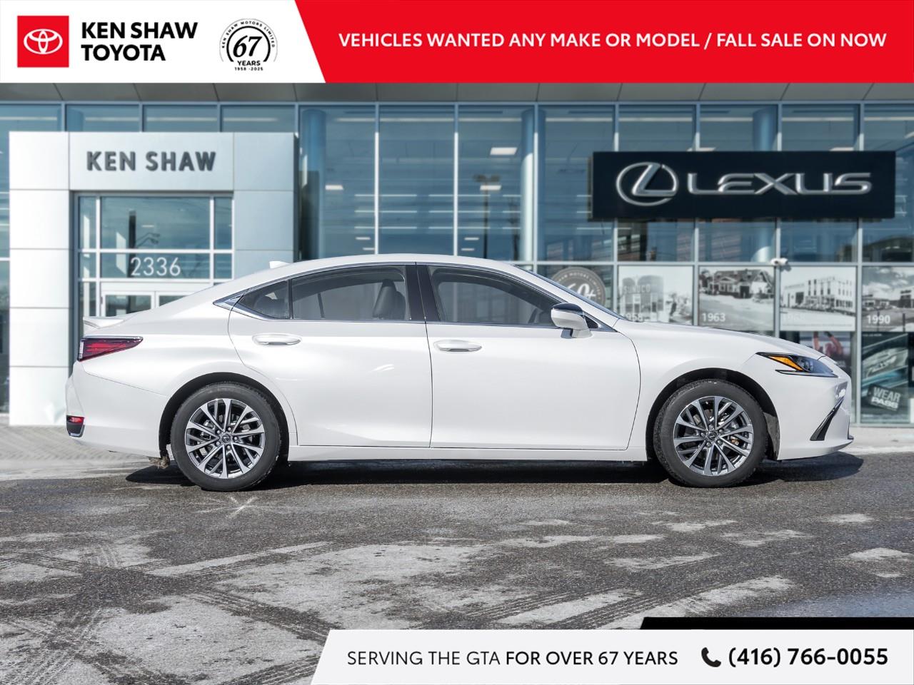 2025 Lexus ES 300h Base 4dr Sedan Photo