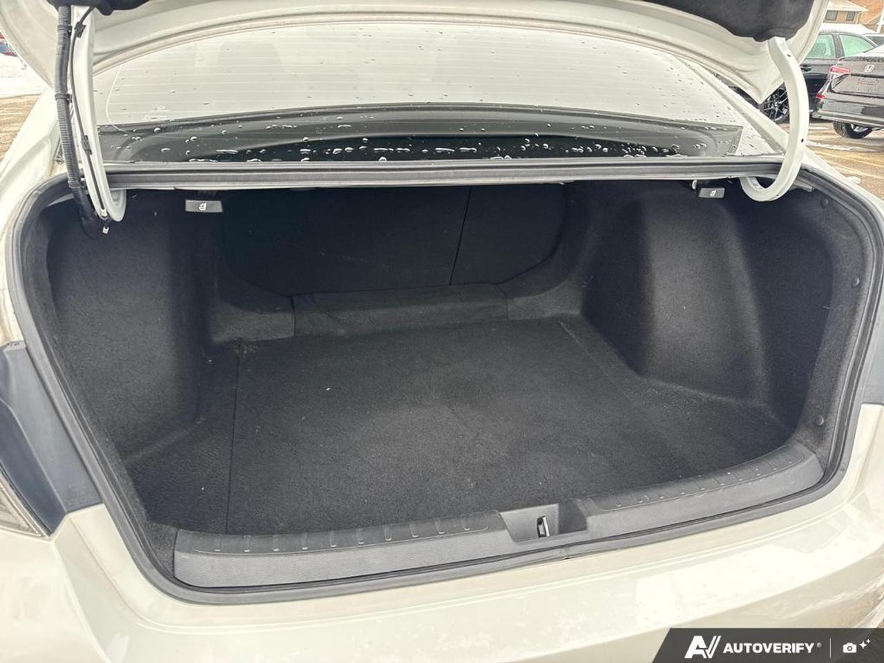 2024 Honda Civic Sedan Sport CVT   HTD SEATS   SUNROOF   NO CLAIMS Photo