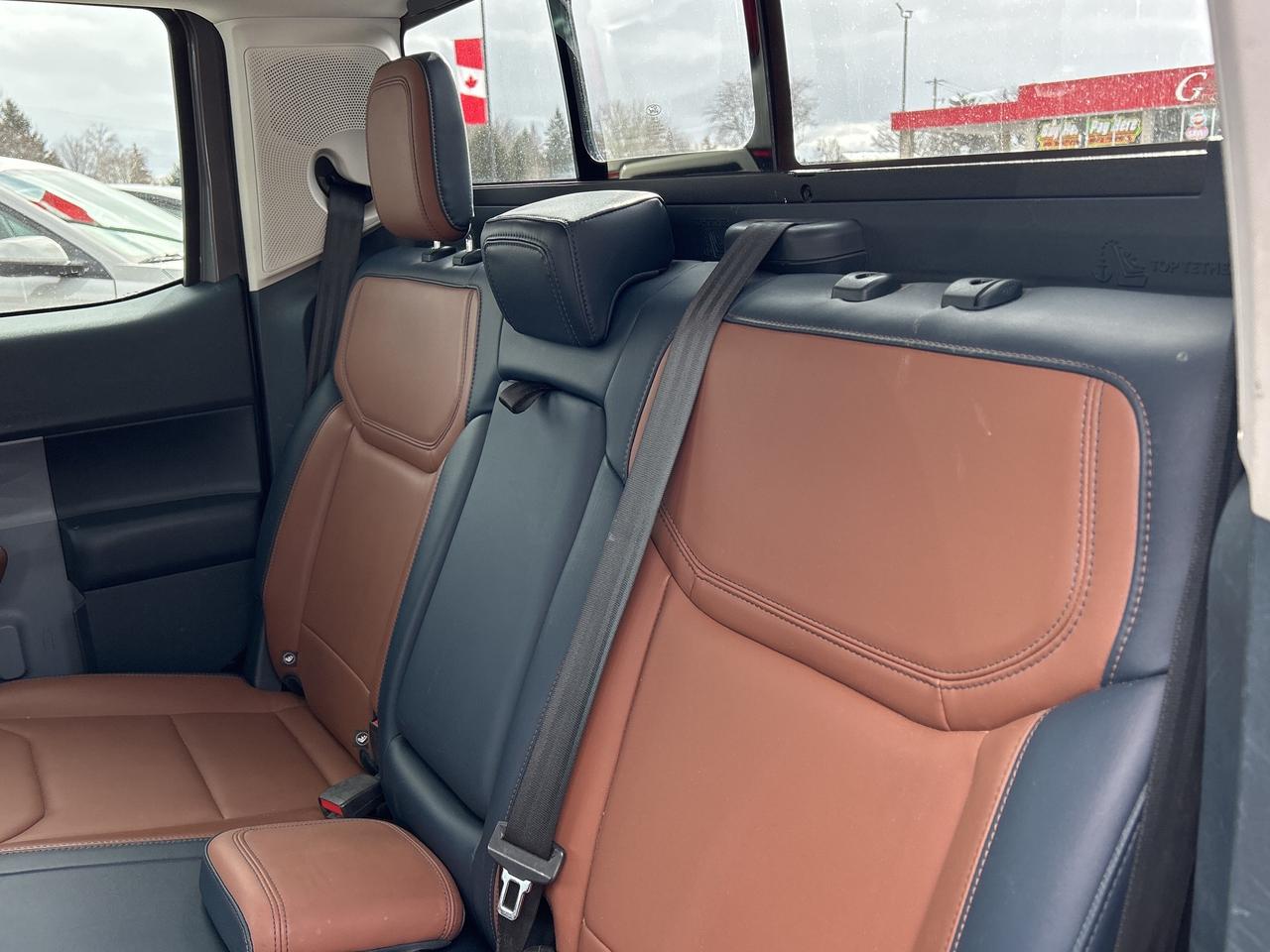 2022 Ford Maverick LARIAT FX4, CREW, CLEAN CARFAX, REMOTE START! Photo