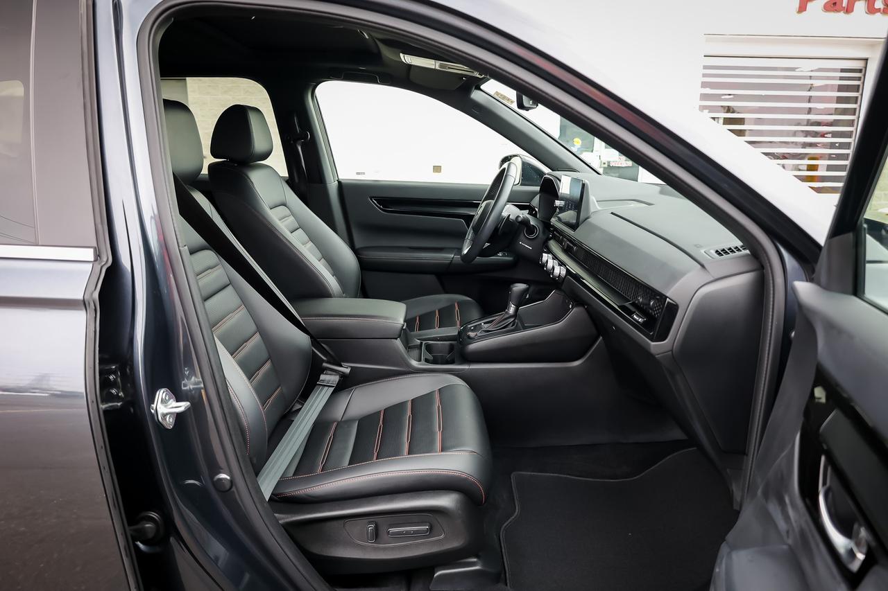 2024 Honda CR-V Hybrid Touring 4dr All-Wheel Drive Photo