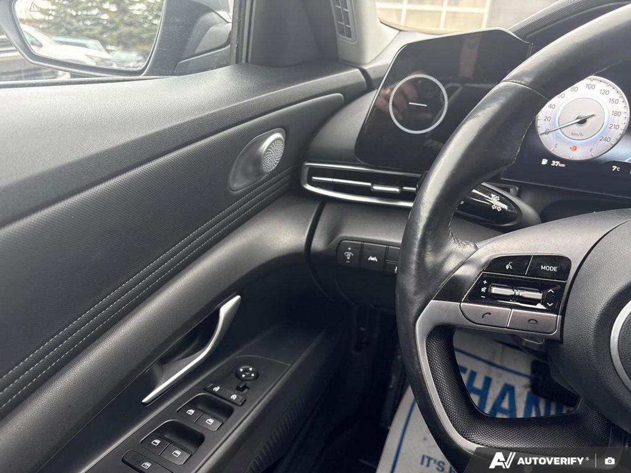 2023 Hyundai Elantra Preferred w/Tech Pkg   CLEAN CARFAX ONE OWNER   DI Photo