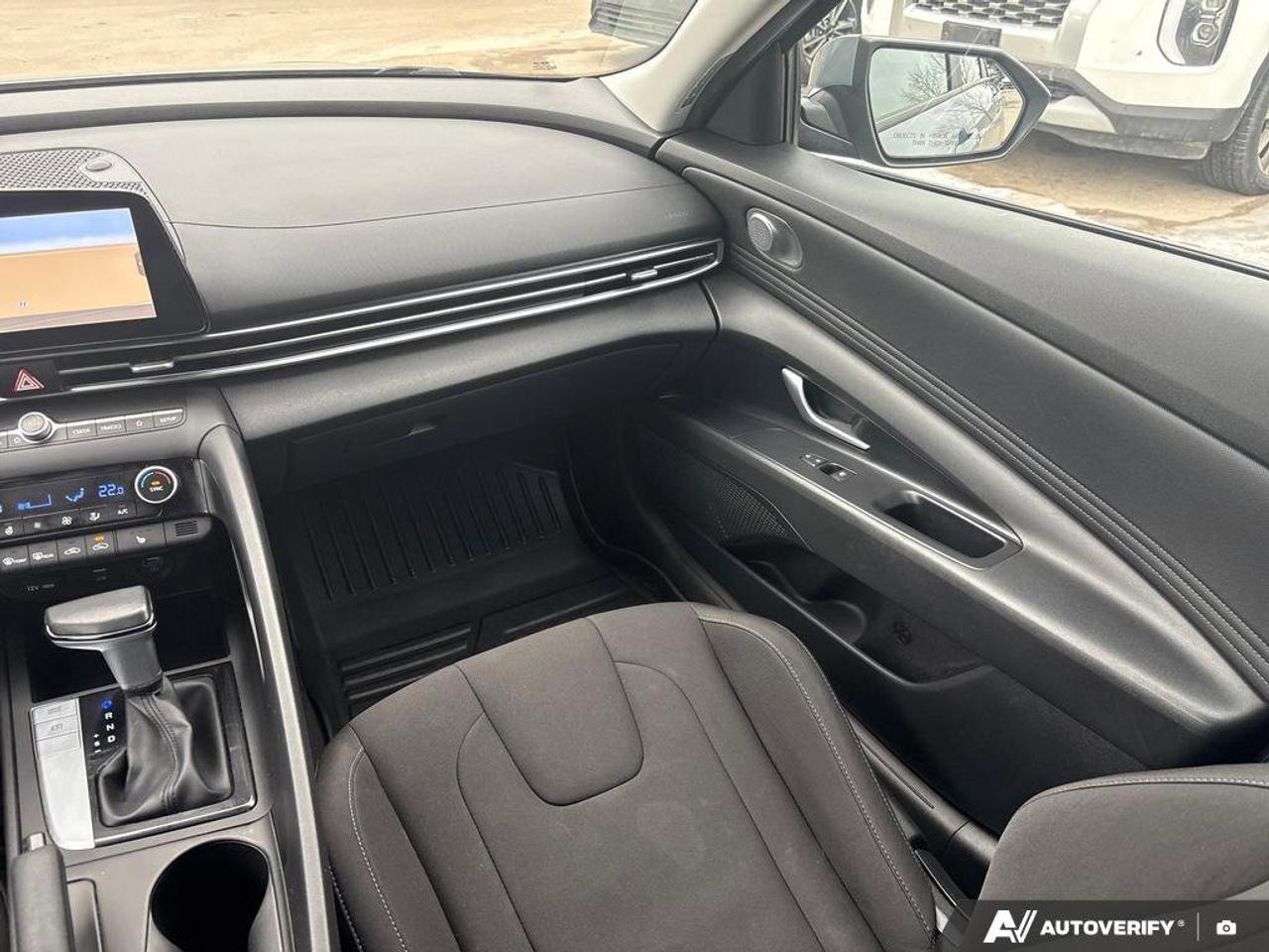 2023 Hyundai Elantra Preferred w/Tech Pkg   CLEAN CARFAX ONE OWNER   DI Photo