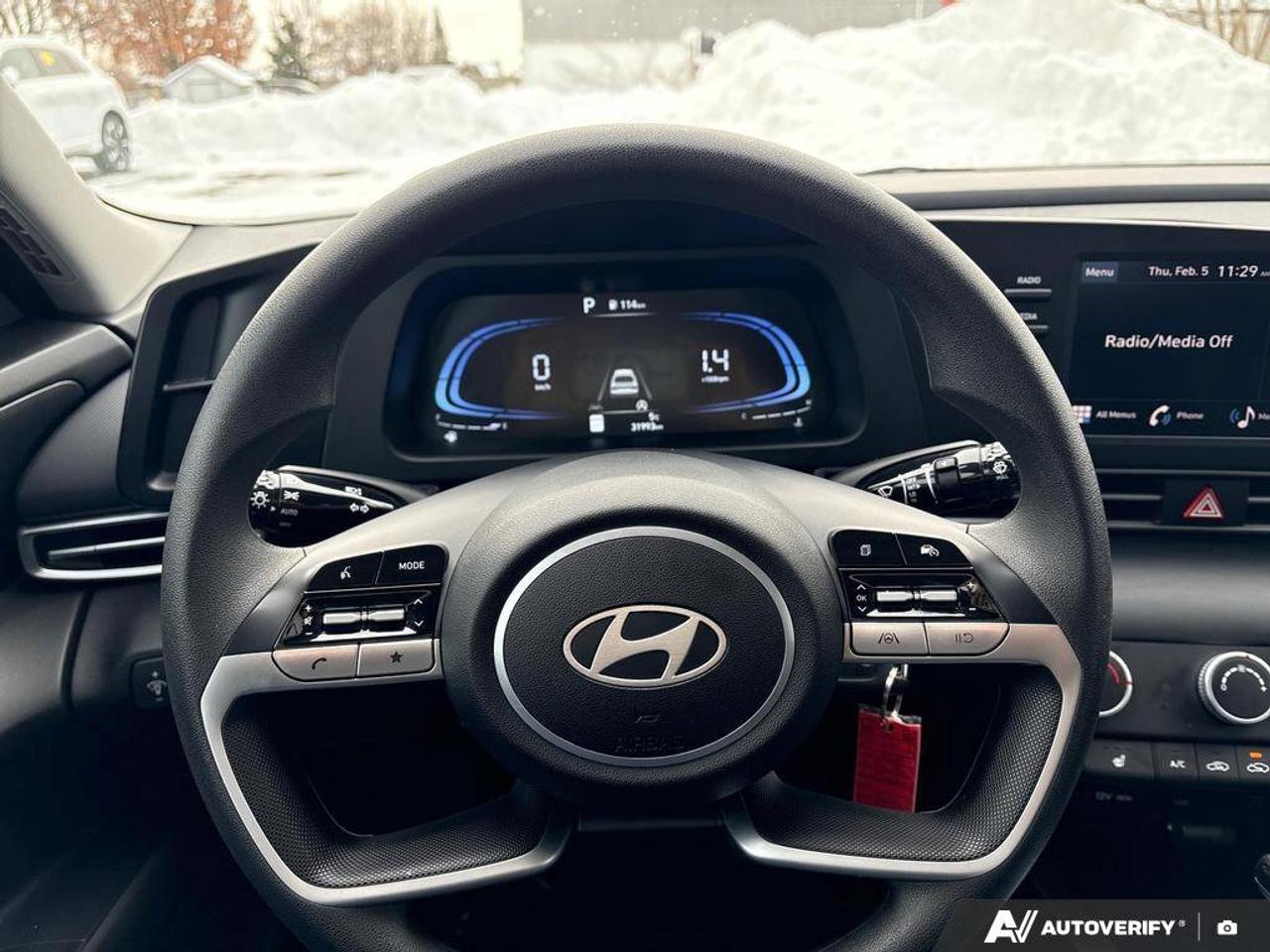 2024 Hyundai Elantra Essential   CLEAN CARFAX   ONE OWNER   CARPLAY   H Photo