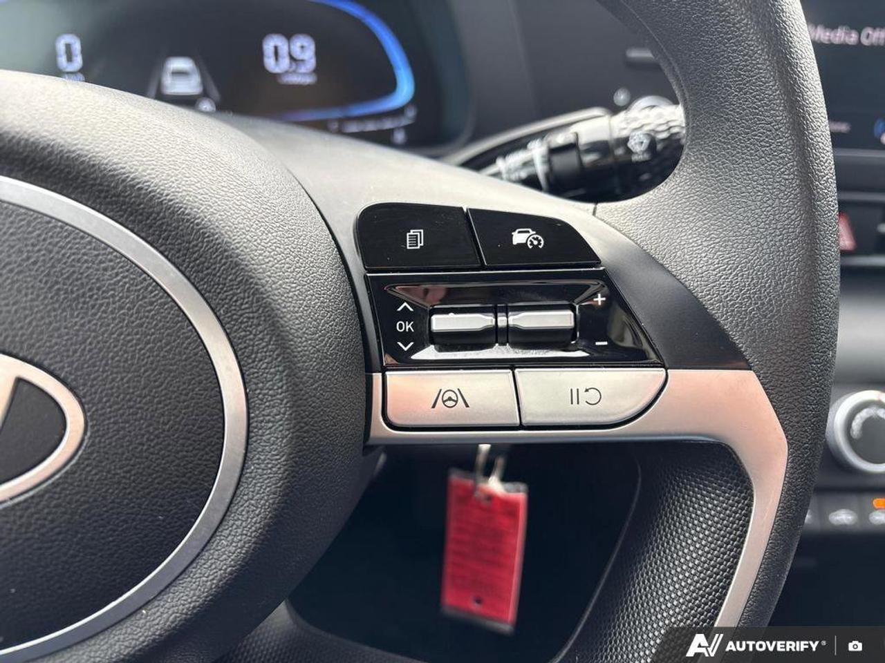 2024 Hyundai Elantra Essential   CLEAN CARFAX   ONE OWNER   CARPLAY   H Photo