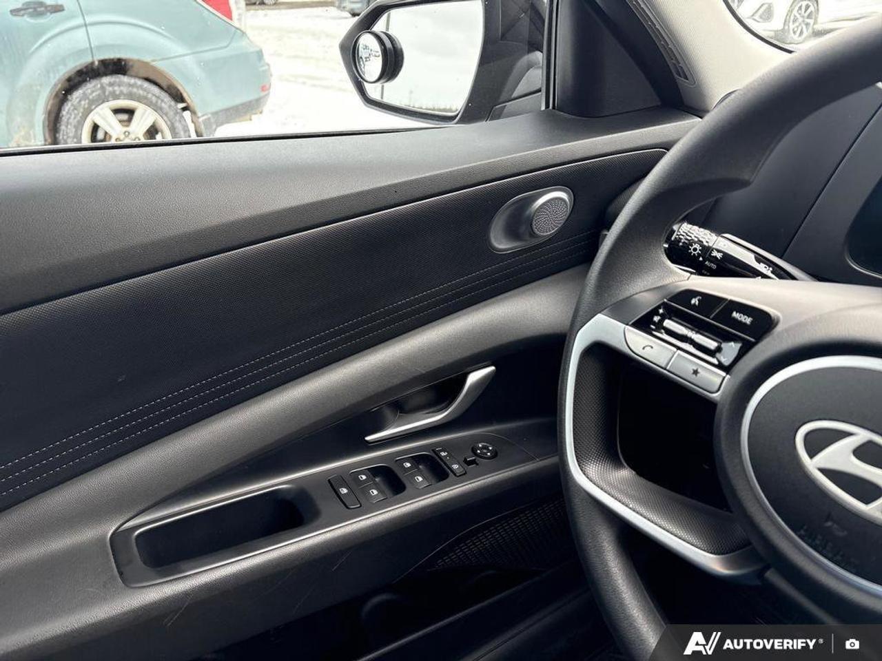 2024 Hyundai Elantra Essential   CLEAN CARFAX   ONE OWNER   CARPLAY   H Photo