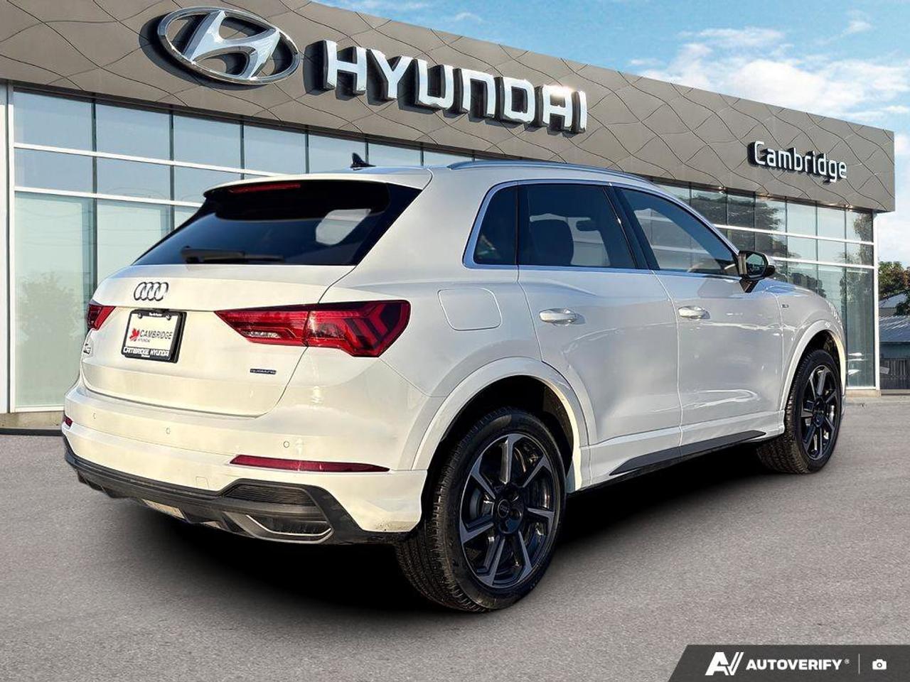 2025 Audi Q3 Progressiv   CLEAN CARFAX   S LINE   PANORAMIC MOO Photo