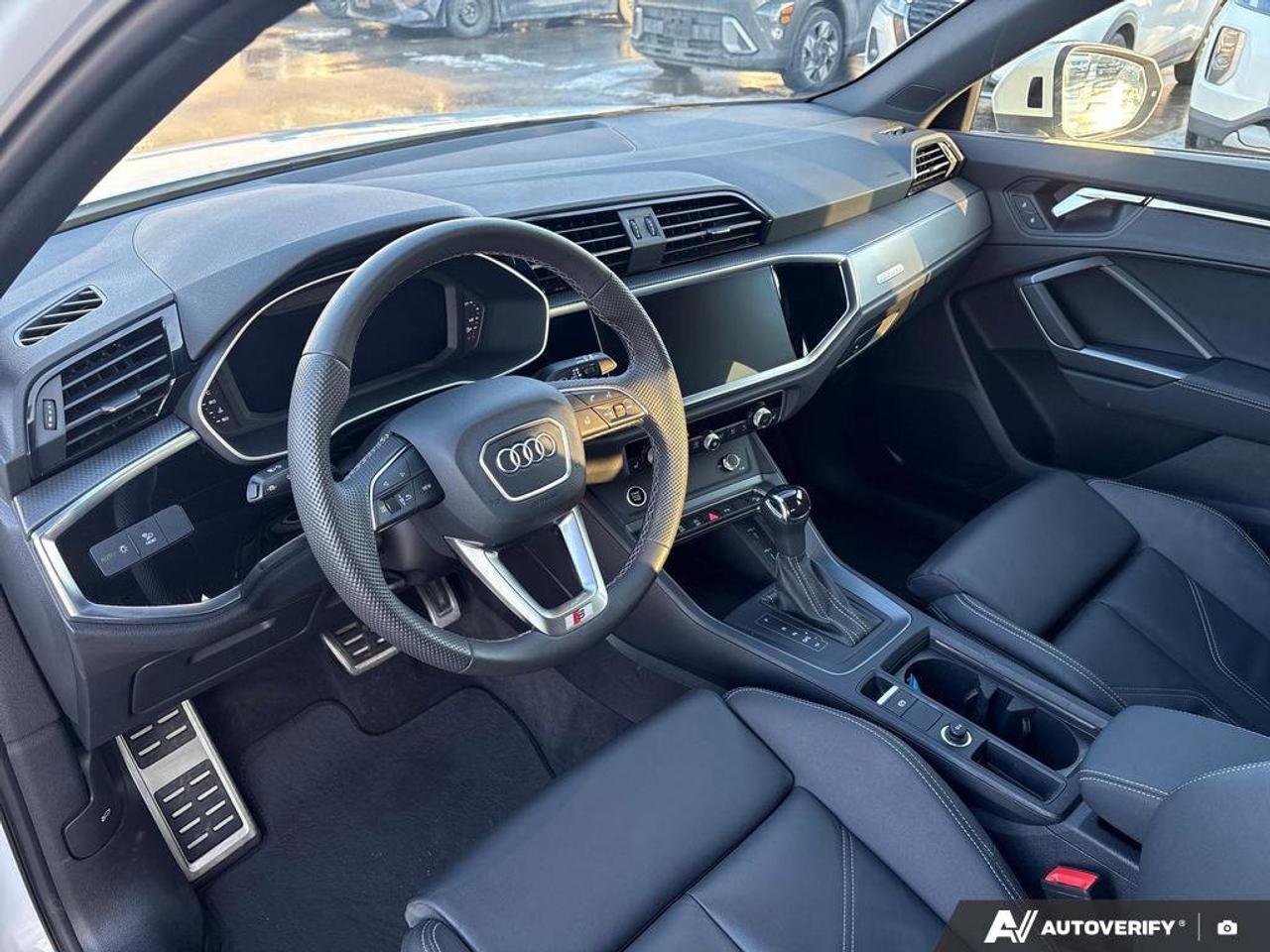 2025 Audi Q3 Progressiv   CLEAN CARFAX   S LINE   PANORAMIC MOO Photo