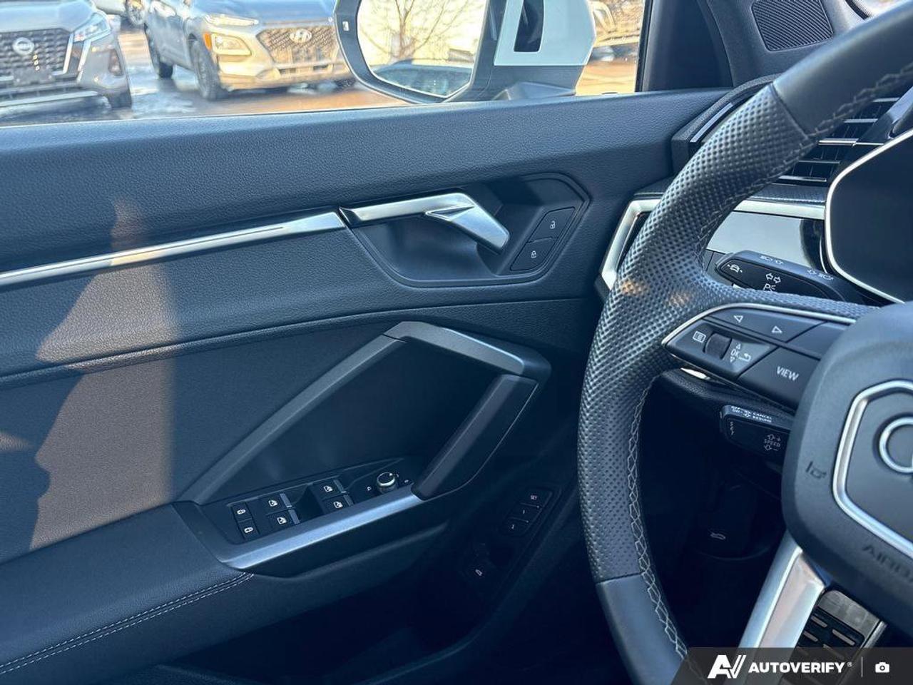 2025 Audi Q3 Progressiv   CLEAN CARFAX   S LINE   PANORAMIC MOO Photo