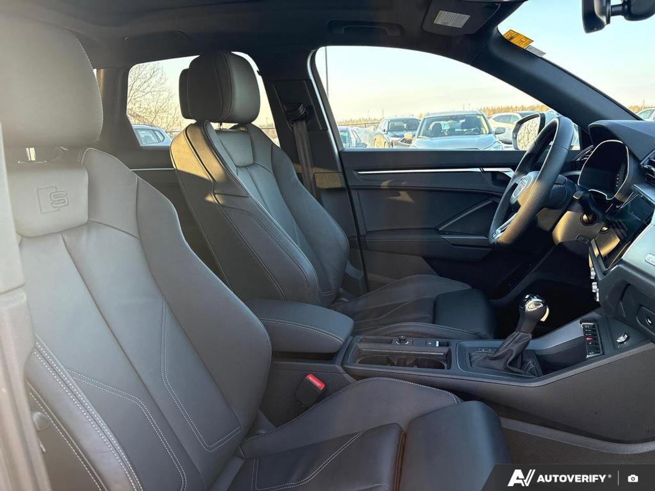 2025 Audi Q3 Progressiv   CLEAN CARFAX   S LINE   PANORAMIC MOO Photo