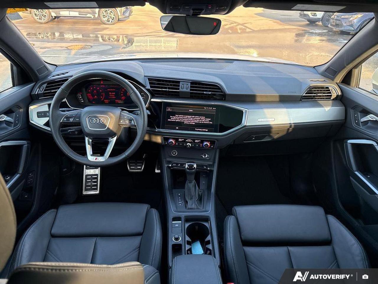 2025 Audi Q3 Progressiv   CLEAN CARFAX   S LINE   PANORAMIC MOO Photo