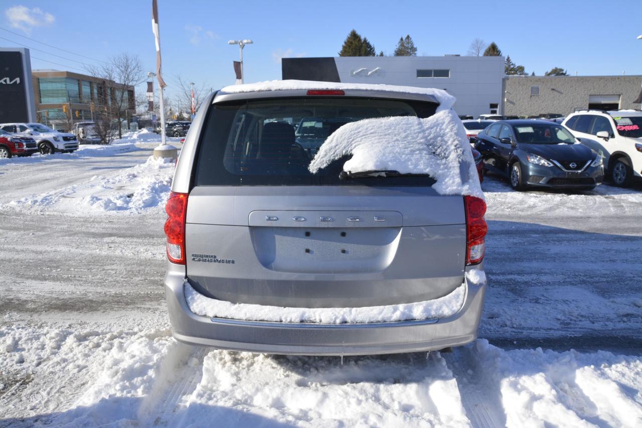 2014 Dodge Grand Caravan GRAND CARAVAN SE Photo