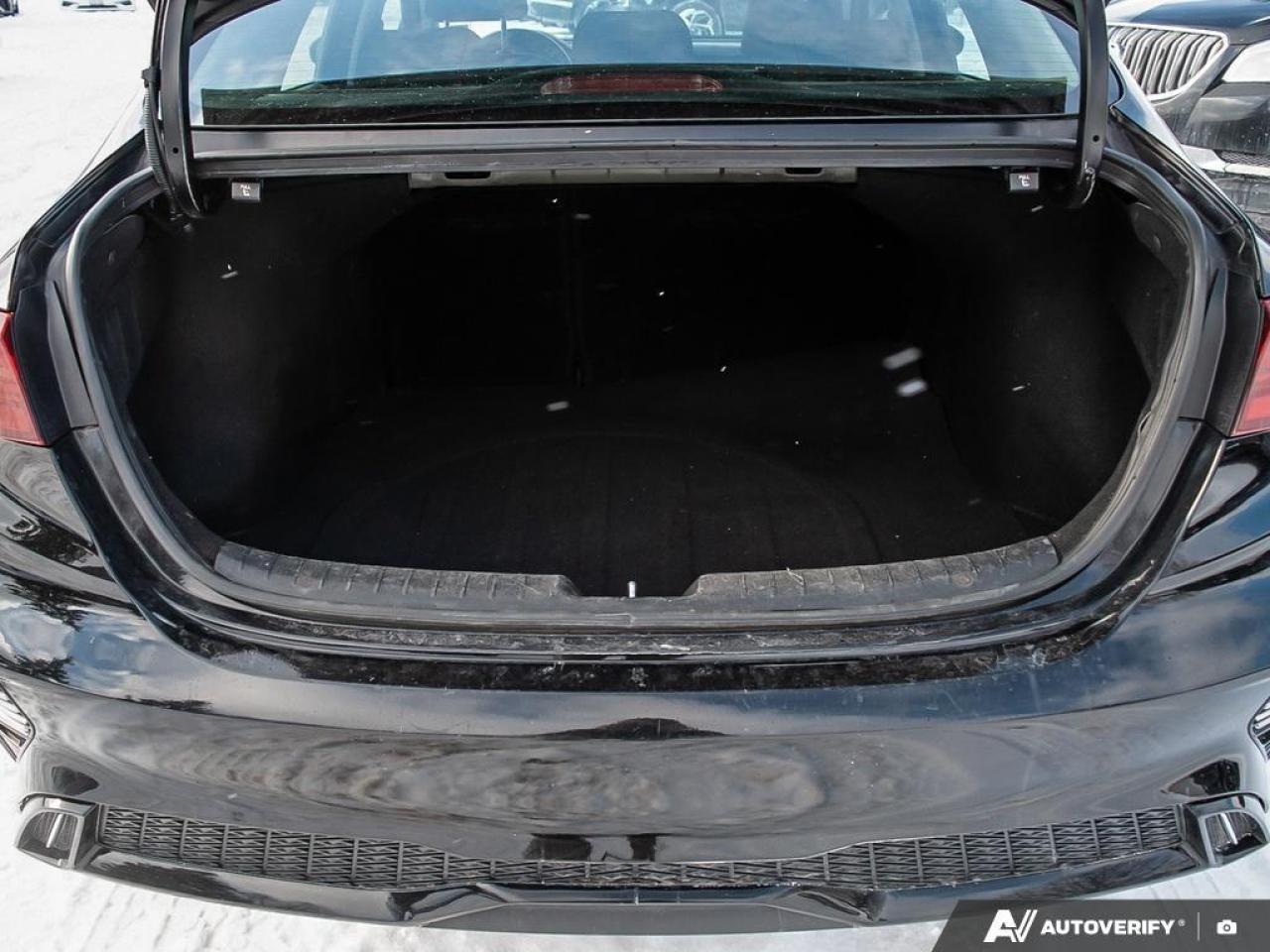 2022 Kia Forte GT-Line 4dr Sedan Photo