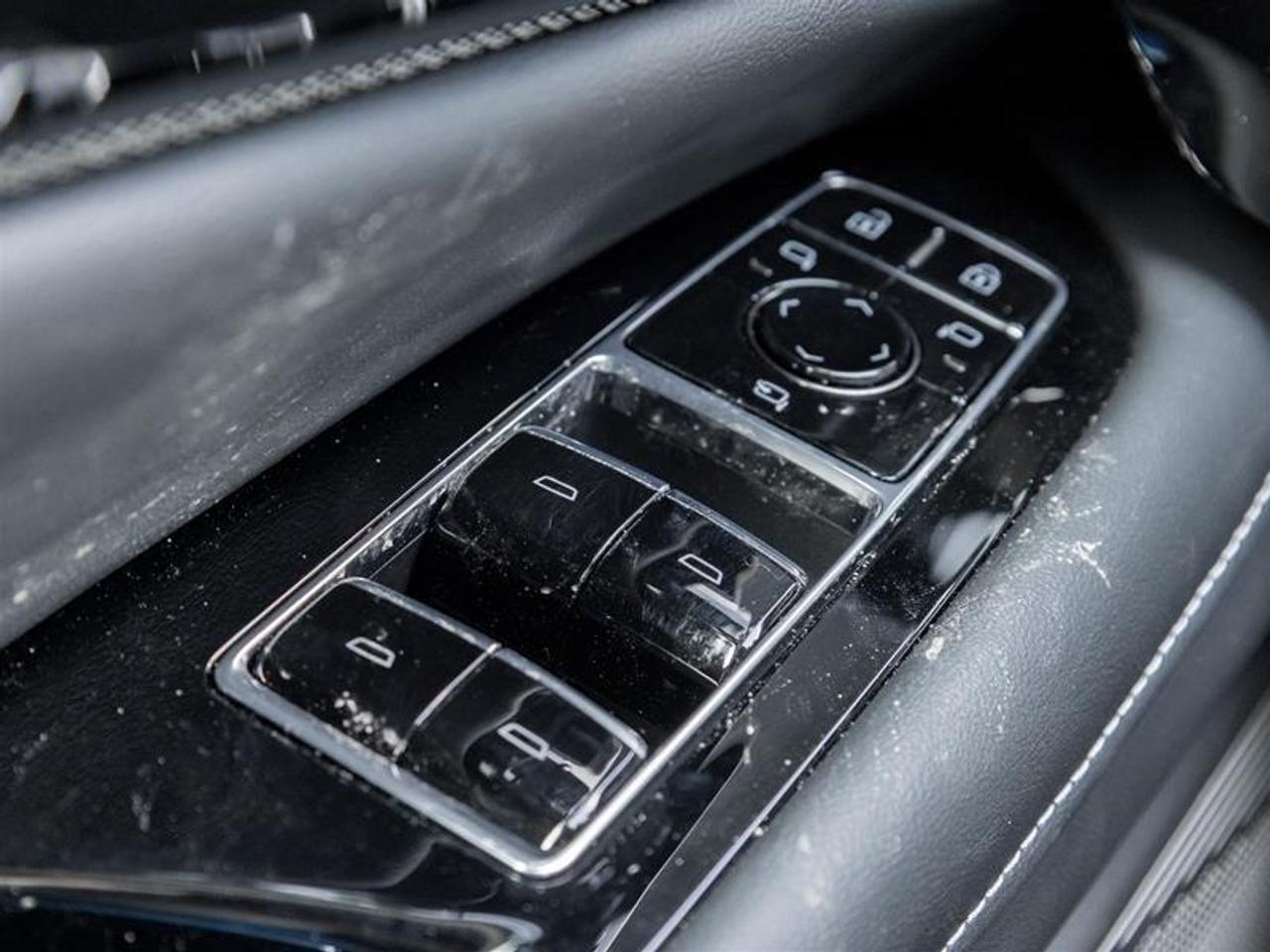 2026 Cadillac OPTIQ Luxury 4dr Photo