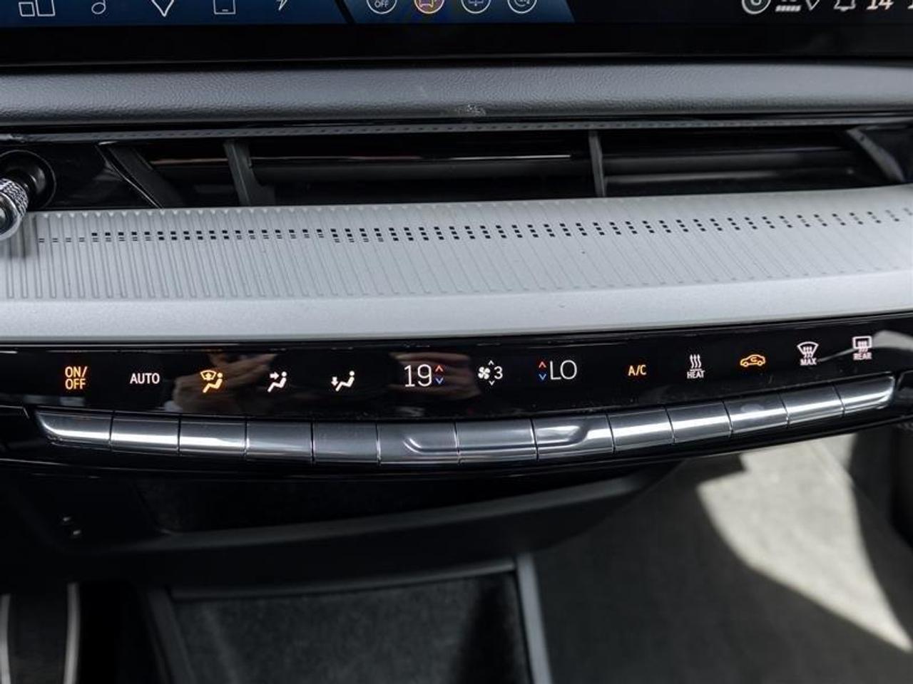 2026 Cadillac OPTIQ Luxury 4dr Photo