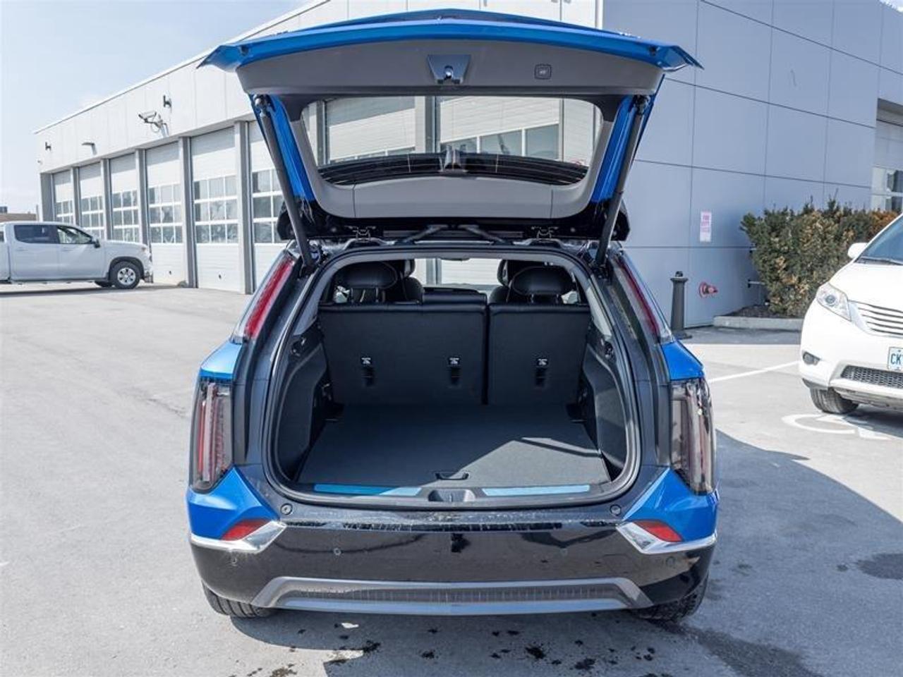 2026 Cadillac OPTIQ Luxury 4dr Photo