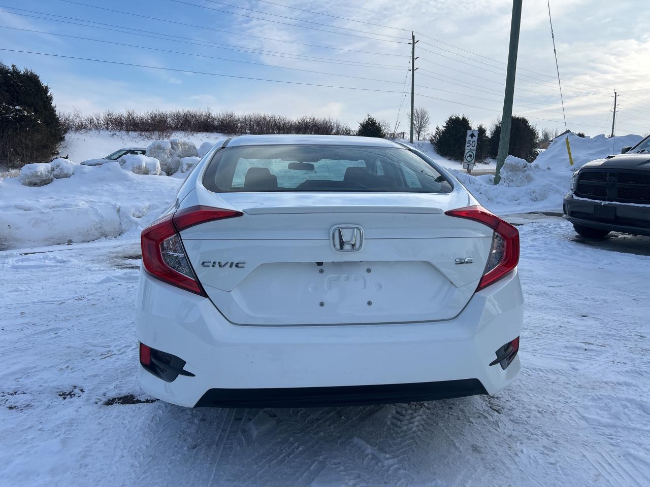 2018 Honda Civic Sedan SE, Bluetooth, Back Up Cam, LDS Photo