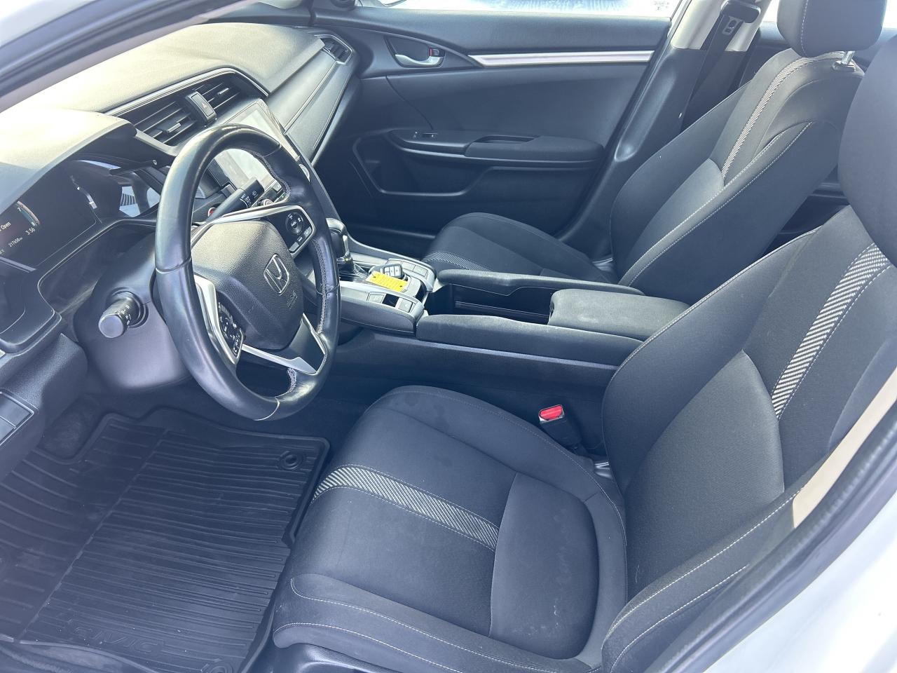 2018 Honda Civic Sedan SE, Bluetooth, Back Up Cam, LDS Photo