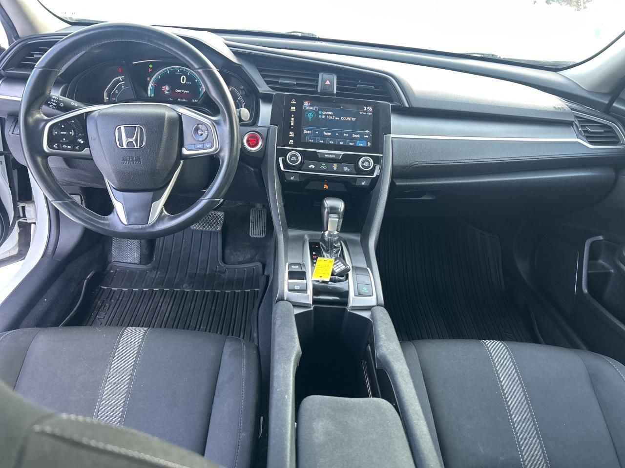2018 Honda Civic Sedan SE, Bluetooth, Back Up Cam, LDS Photo