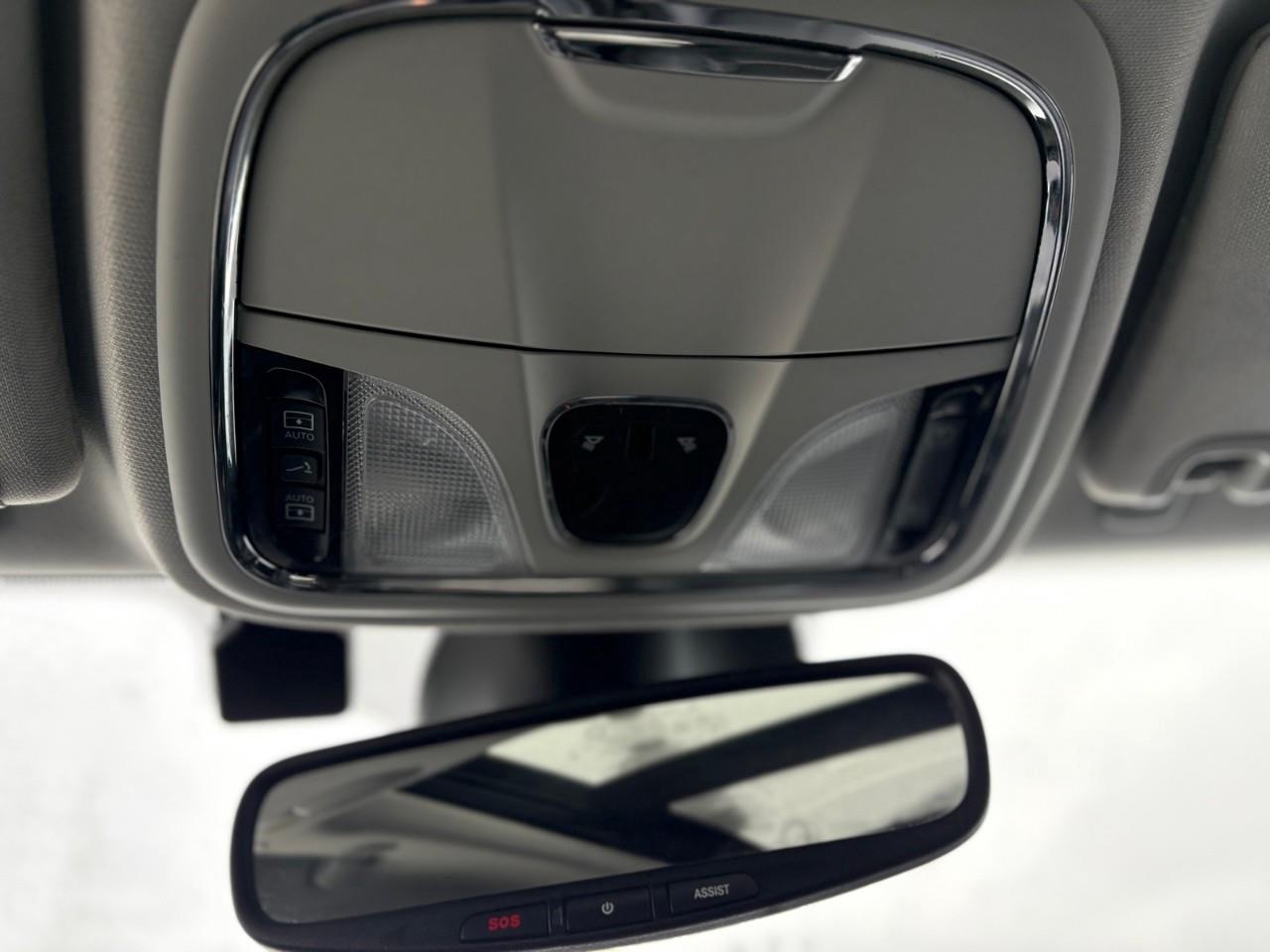 2019 Jeep Cherokee Limited 4dr 4x4 Photo