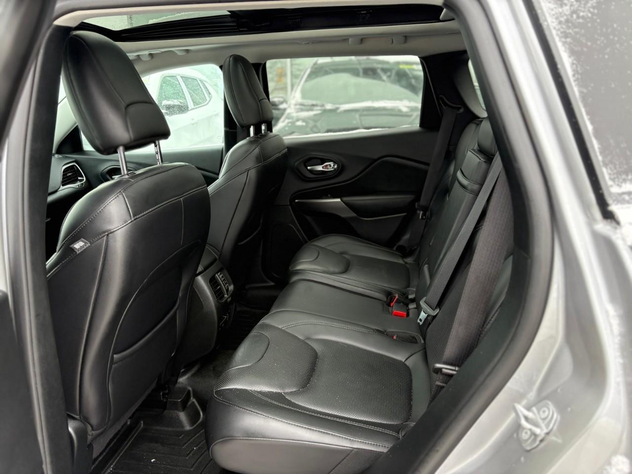 2019 Jeep Cherokee Limited 4dr 4x4 Photo