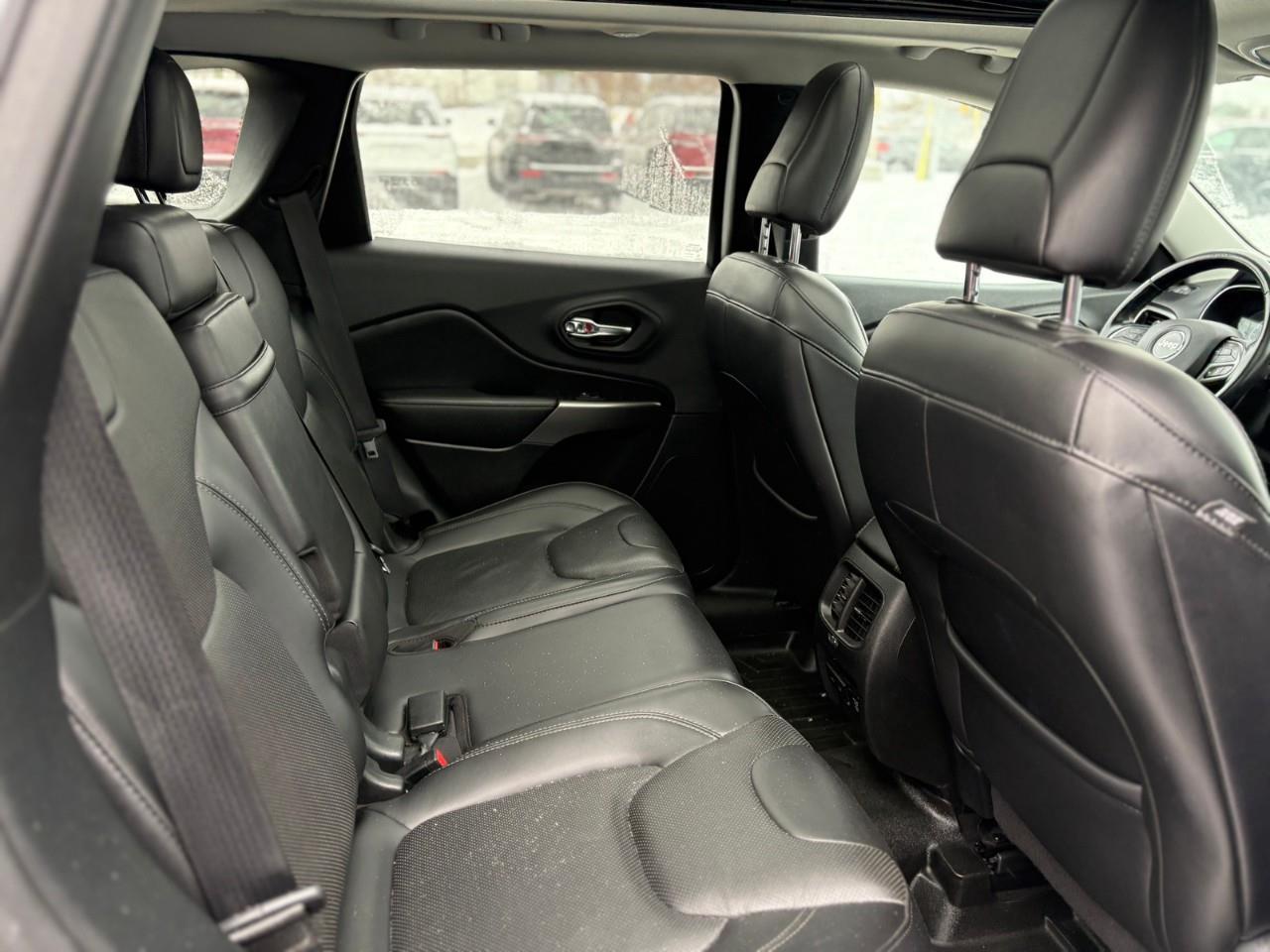 2019 Jeep Cherokee Limited 4dr 4x4 Photo