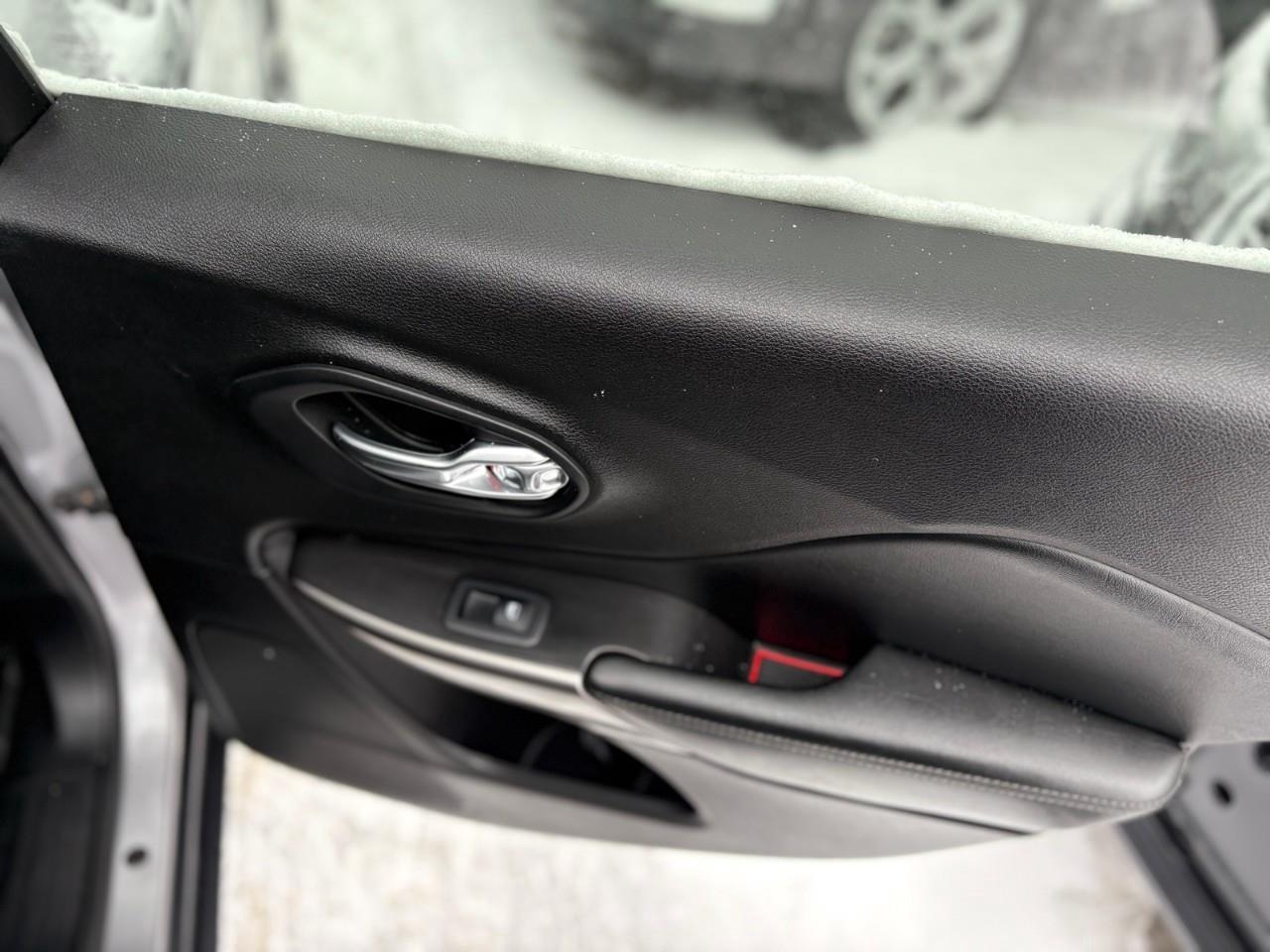 2019 Jeep Cherokee Limited 4dr 4x4 Photo