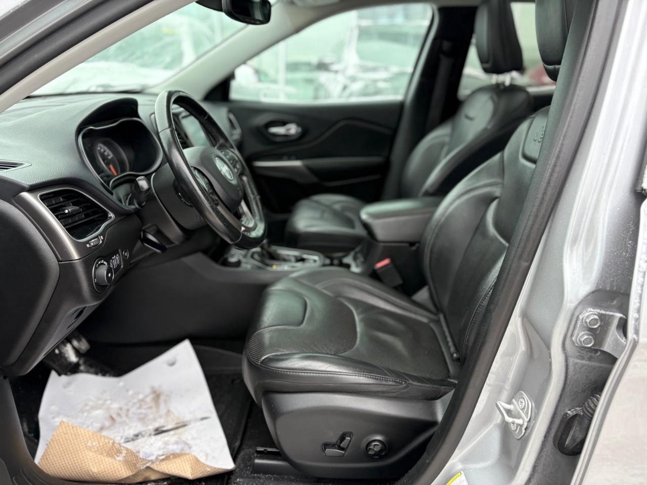 2019 Jeep Cherokee Limited 4dr 4x4 Photo