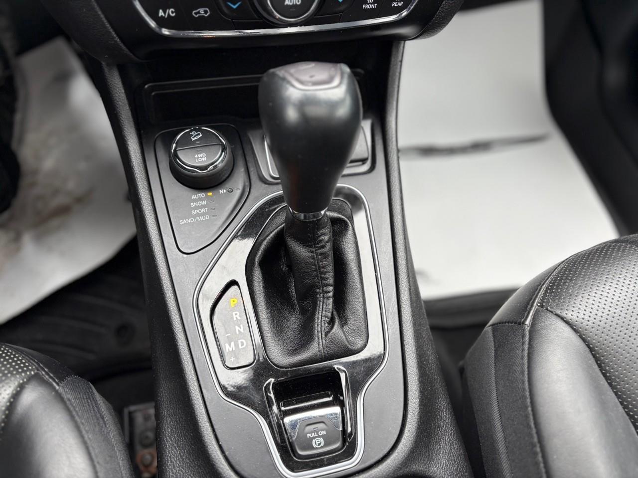 2019 Jeep Cherokee Limited 4dr 4x4 Photo