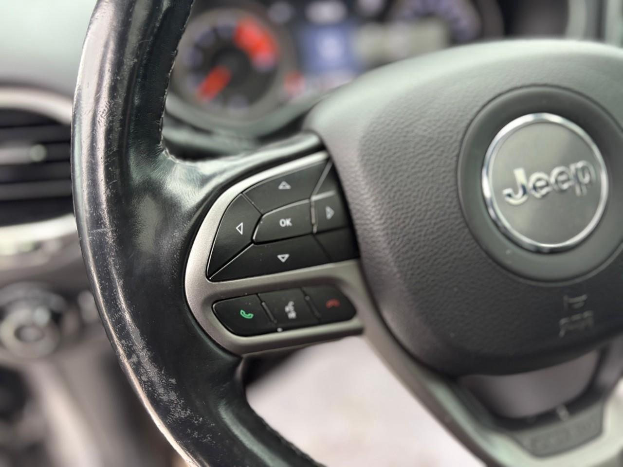 2019 Jeep Cherokee Limited 4dr 4x4 Photo