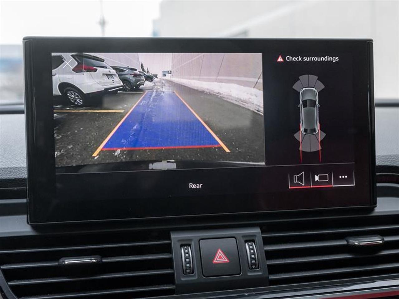 2022 Audi SQ5 3.0T Progressiv 4dr All-Wheel Drive quattro Sportback Photo