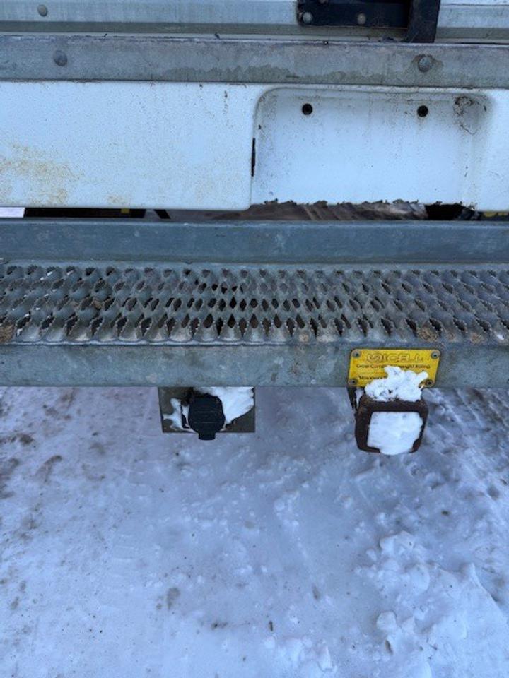 2022 Chevrolet Express Commercial Cutaway 12 Foot Cube.  No CVOR.  Single Rear Wheel. Photo