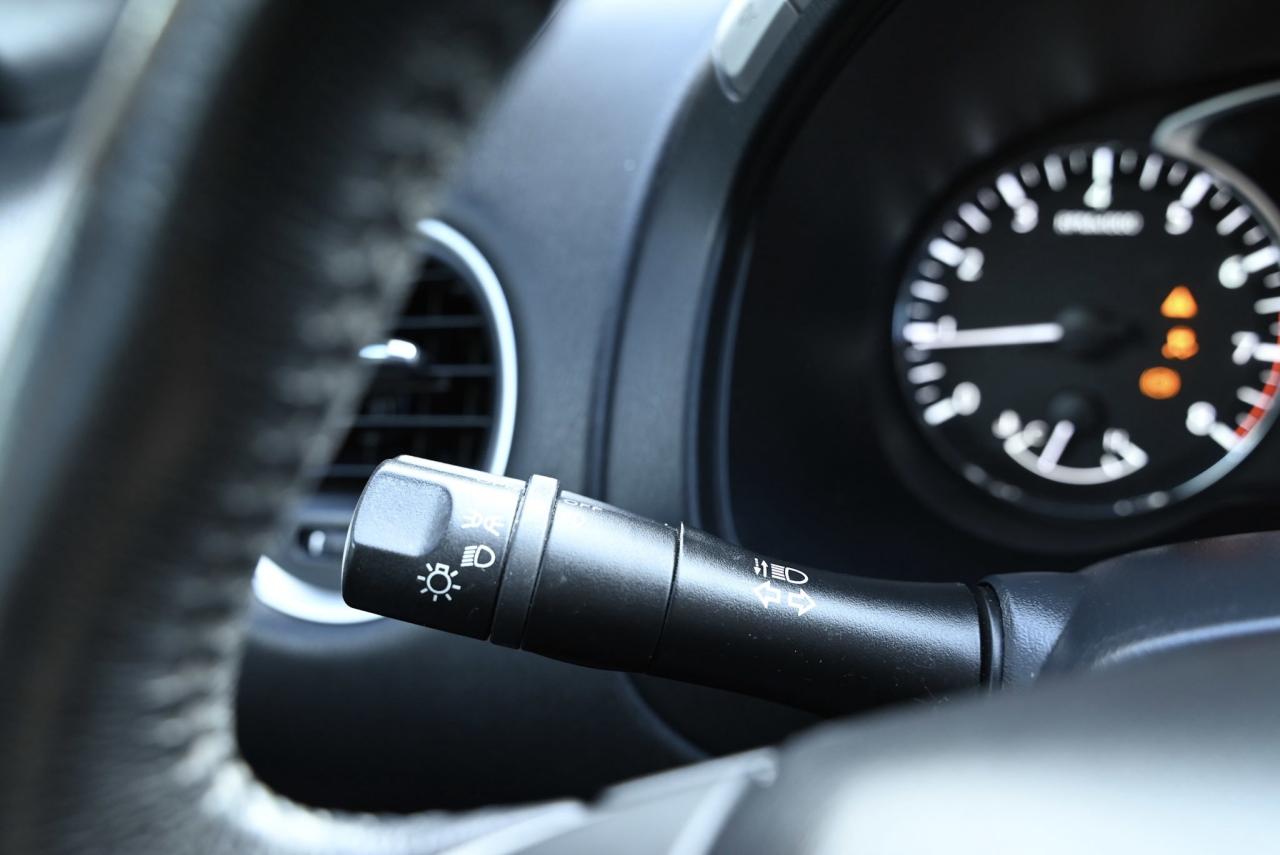 2014 Nissan Pathfinder PLATINUM PKG /AS-IS SPECIAL YOU SAFETY YOU SAVE! Photo