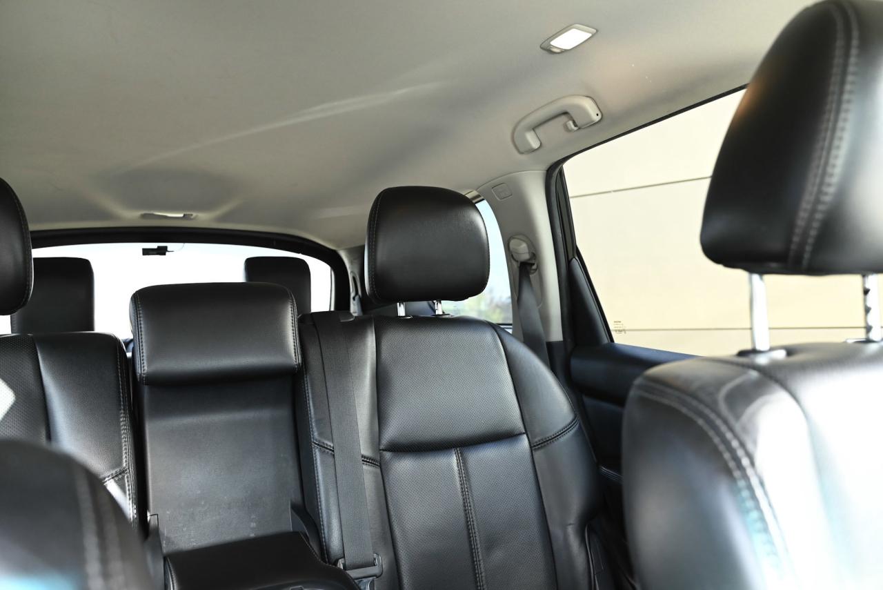 2014 Nissan Pathfinder PLATINUM PKG /AS-IS SPECIAL YOU SAFETY YOU SAVE! Photo