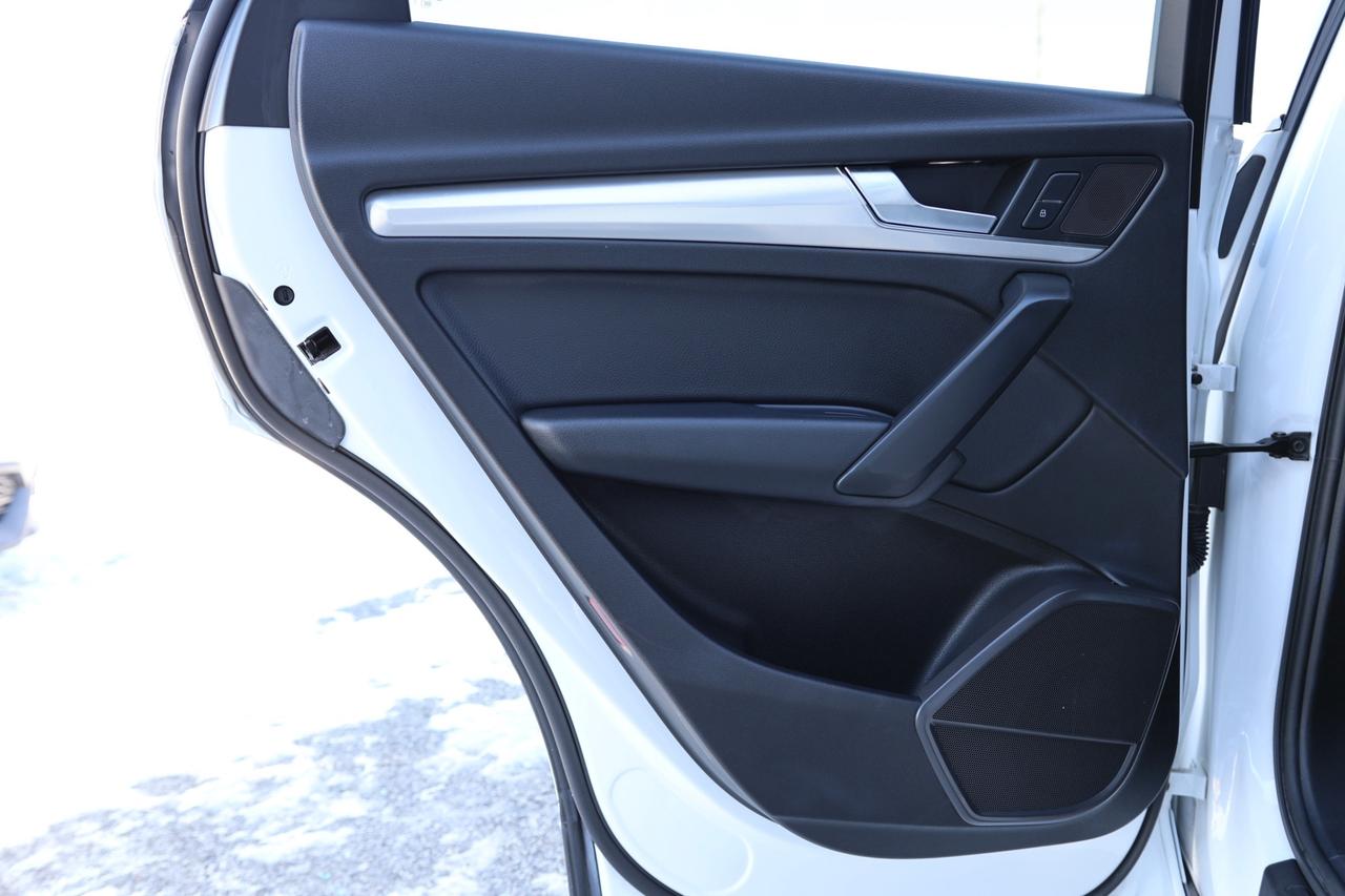 2018 Audi Q5 PROGRESSIVE-QUATTRO/NAV/LEATHER/PANO ROOF/P SEATS/ Photo