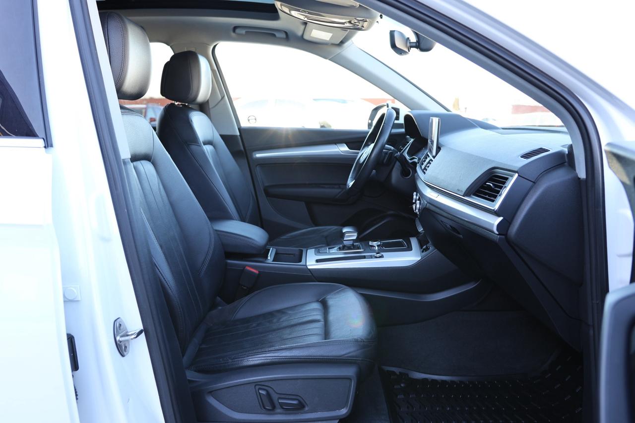 2018 Audi Q5 PROGRESSIVE-QUATTRO/NAV/LEATHER/PANO ROOF/P SEATS/ Photo