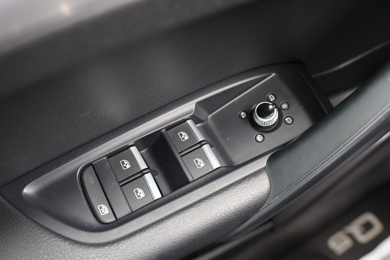 2018 Audi Q5 PROGRESSIVE-AWD/STRONIC/NAV/BCAM/P SENSORS/PANO RO Photo