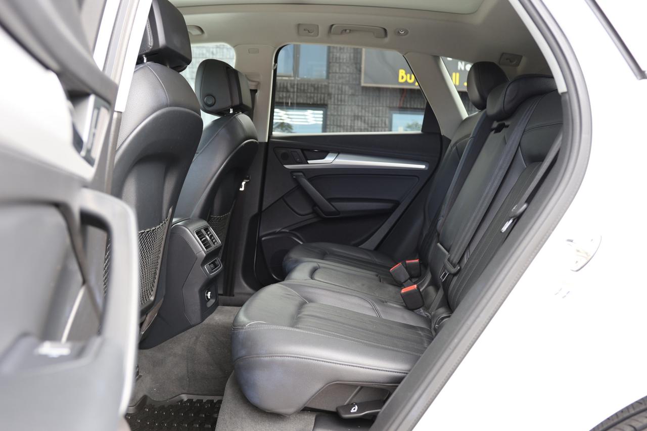 2018 Audi Q5 PROGRESSIVE-AWD/STRONIC/NAV/BCAM/P SENSORS/PANO RO Photo