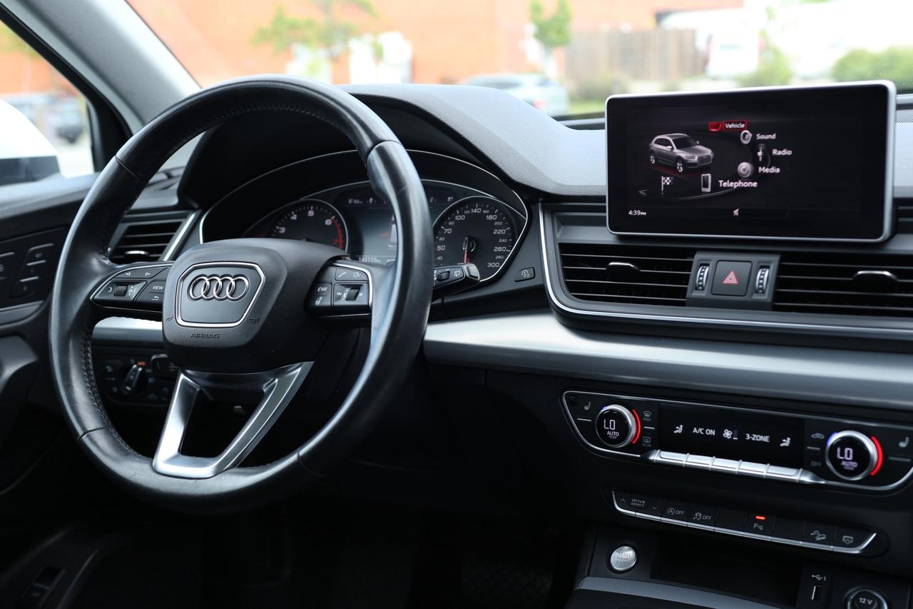 2018 Audi Q5 PROGRESSIVE-AWD/STRONIC/NAV/BCAM/P SENSORS/PANO RO Photo