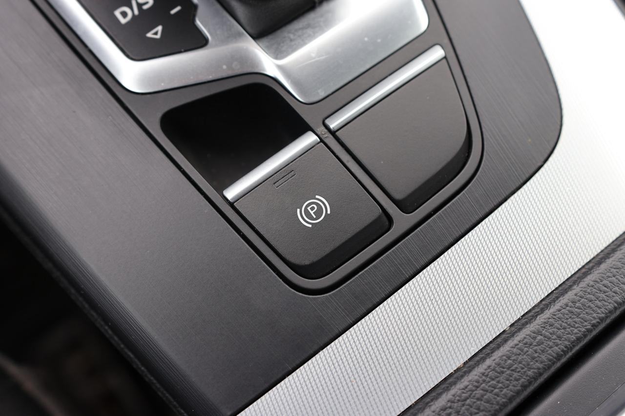 2018 Audi Q5 PROGRESSIVE-AWD/STRONIC/NAV/BCAM/P SENSORS/PANO RO Photo