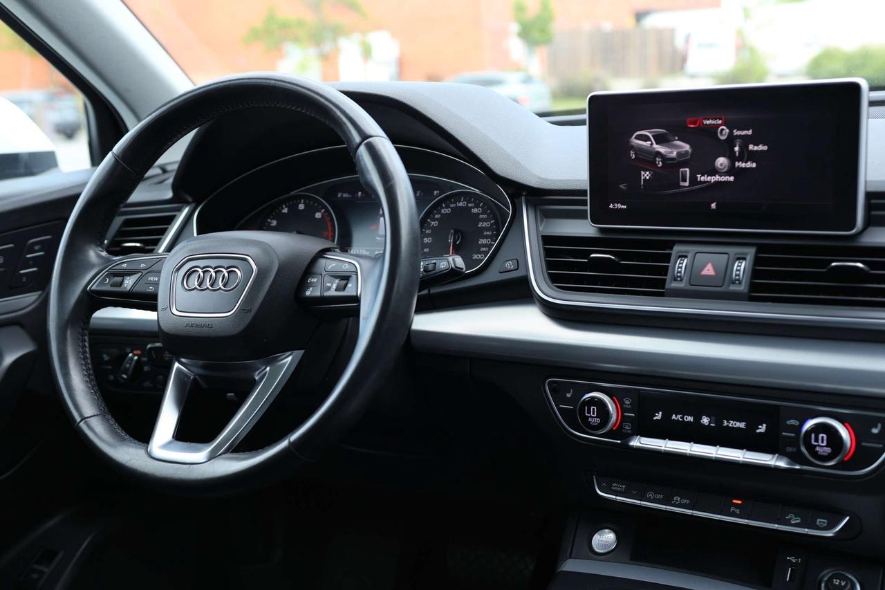 2018 Audi Q5 PROGRESSIVE-AWD/STRONIC/NAV/BCAM/P SENSORS/PANO ROOF/LEATHER/H SEATS & STEERING/KEYLESS/BLUETOOTH Photo