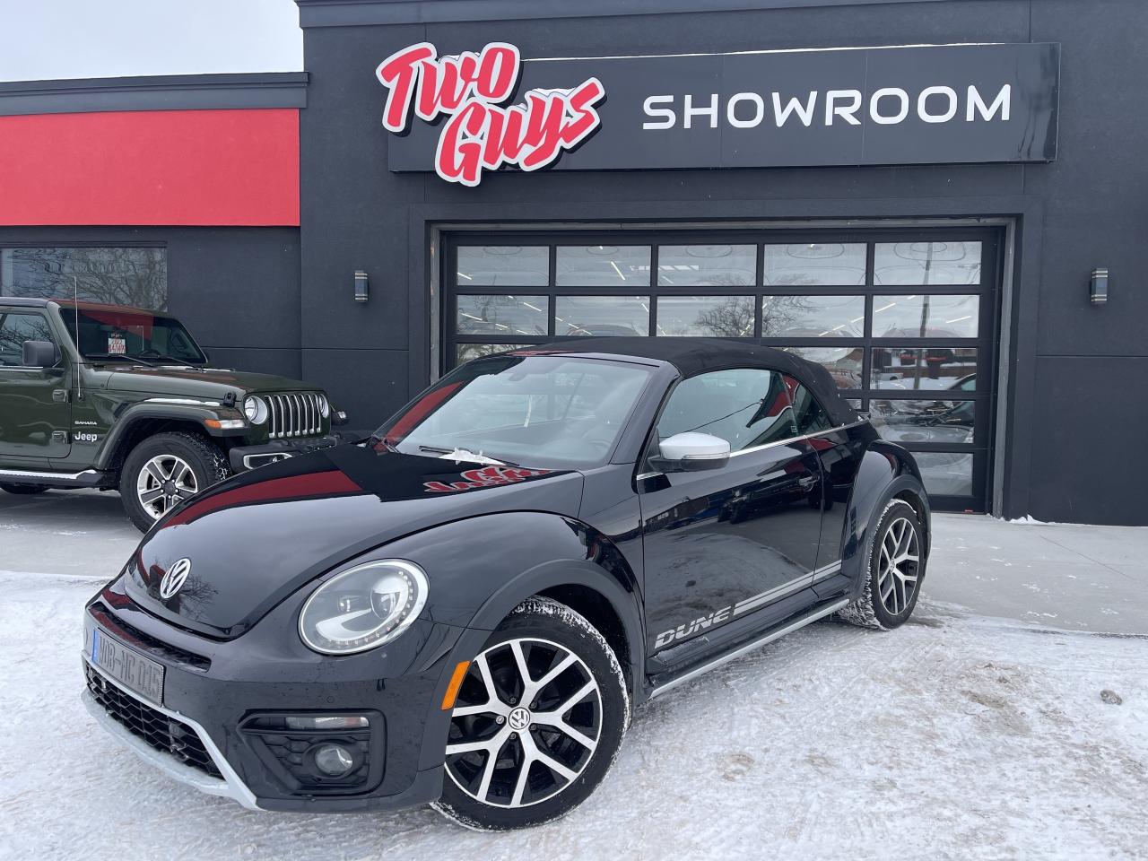 2018 Volkswagen Beetle Convertible Dune Auto Nav Back Up Camera Heated Front Seats Photo