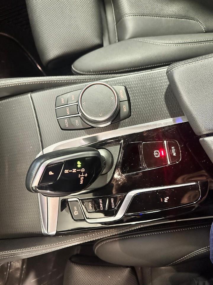 2022 BMW 530 i xDrive 4dr All-Wheel Drive Sedan Photo