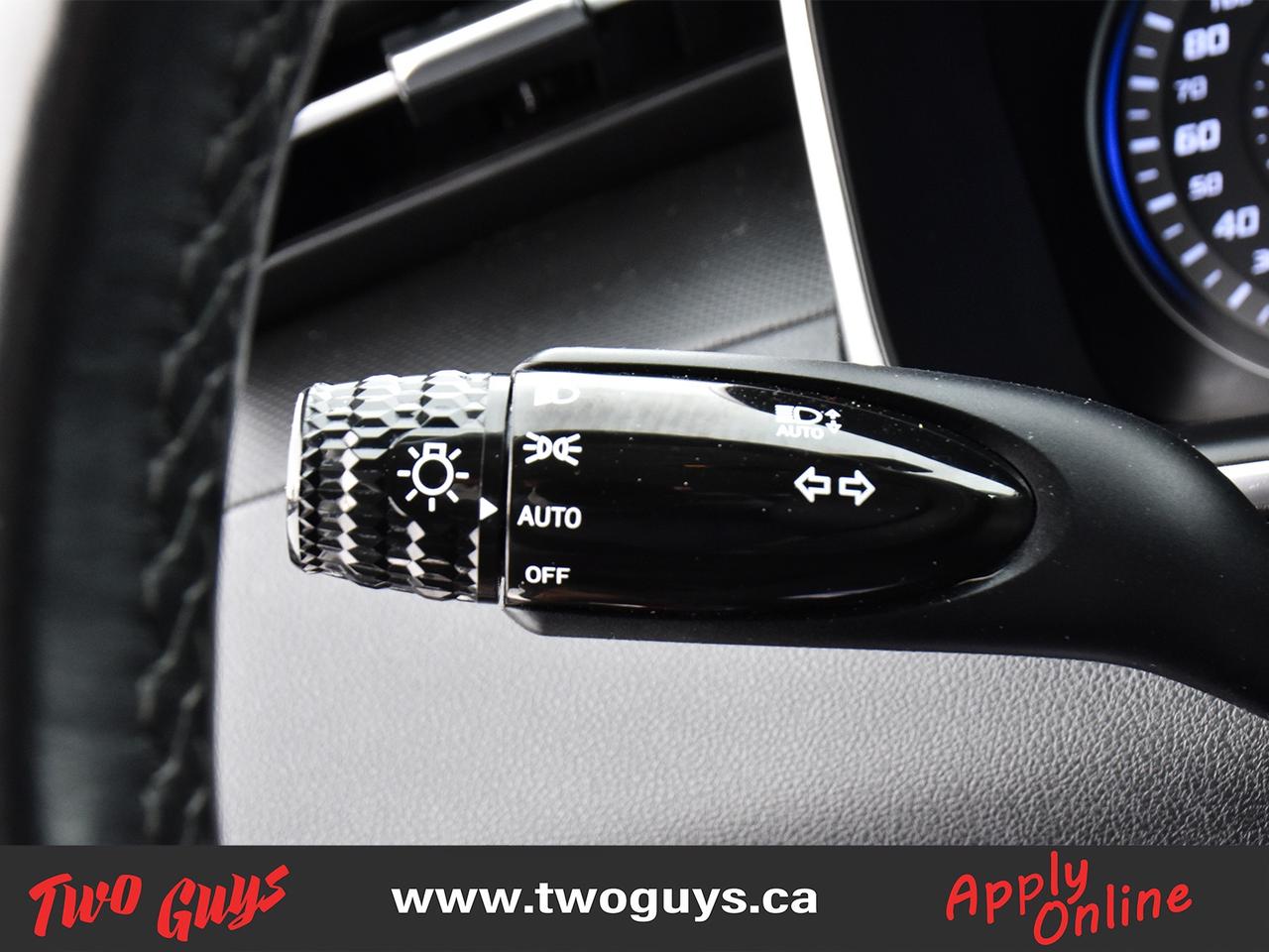 2022 Hyundai Tucson Preferred AWD Back Up Cam Heated Front Seats Photo