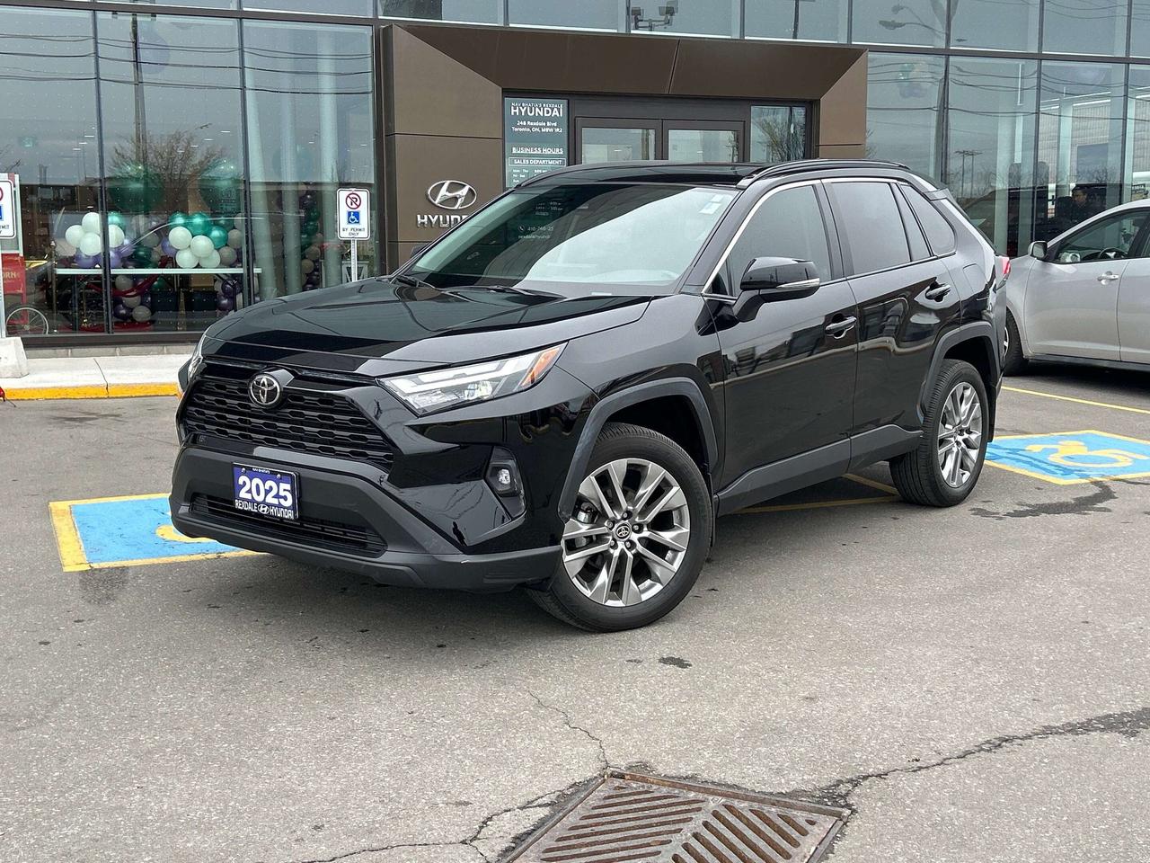 2025 Toyota RAV4 XLE AWD   CLEAN CARFAX Photo