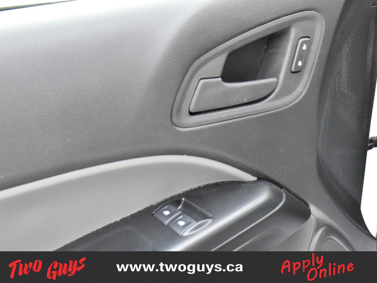 2022 Chevrolet Colorado V6   Tow Pkg   Alloys   GREAT KMS   Lease Return Photo