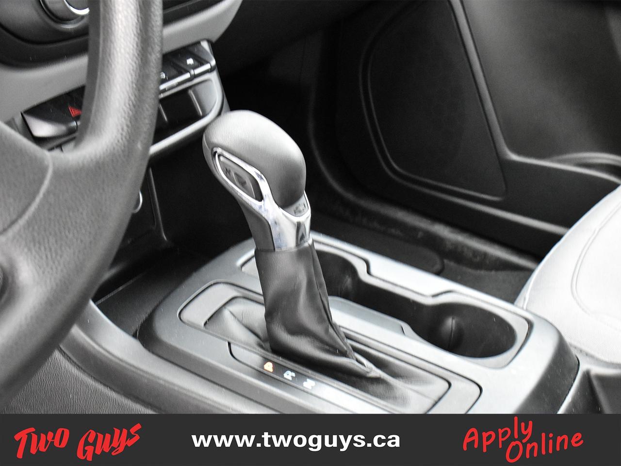 2022 Chevrolet Colorado V6   Tow Pkg   Alloys   GREAT KMS   Lease Return Photo