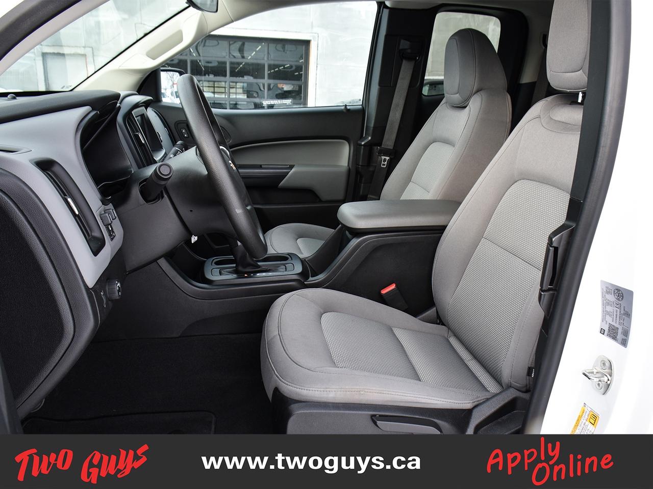 2022 Chevrolet Colorado V6   Tow Pkg   Alloys   GREAT KMS   Lease Return Photo