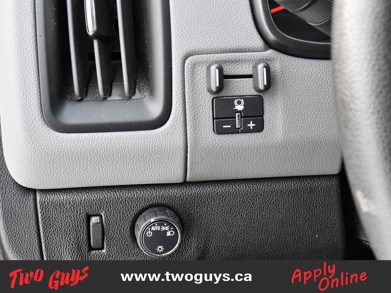 2022 Chevrolet Colorado V6   Tow Pkg   Alloys   GREAT KMS   Lease Return Photo